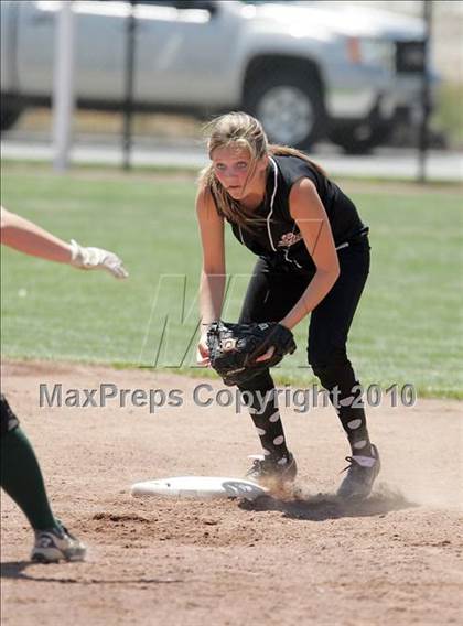 Thumbnail 2 in Elliot Christian vs. Valley Christian (CIF SJS D7 Final) photogallery.