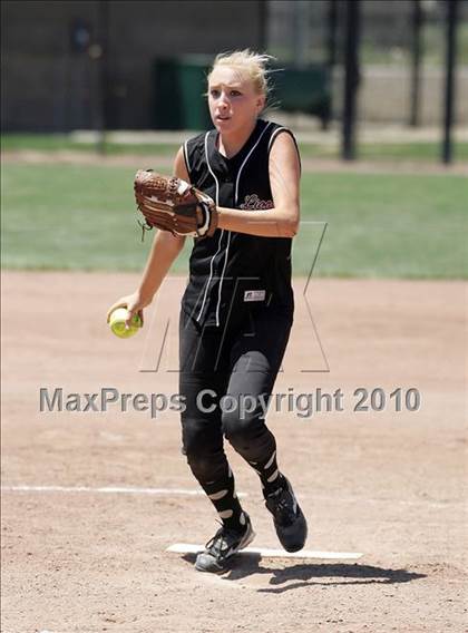 Thumbnail 2 in Elliot Christian vs. Valley Christian (CIF SJS D7 Final) photogallery.