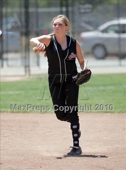 Thumbnail 2 in Elliot Christian vs. Valley Christian (CIF SJS D7 Final) photogallery.