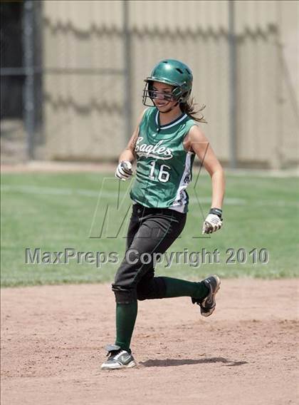 Thumbnail 3 in Elliot Christian vs. Valley Christian (CIF SJS D7 Final) photogallery.