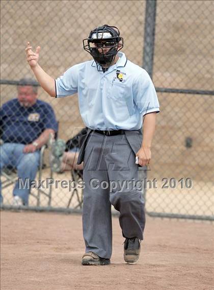 Thumbnail 1 in Elliot Christian vs. Valley Christian (CIF SJS D7 Final) photogallery.