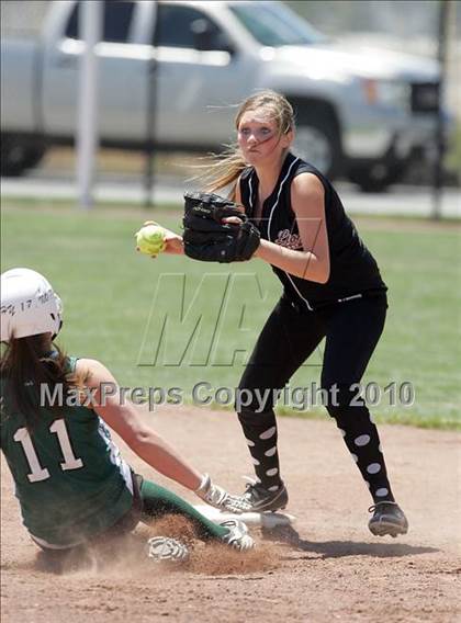 Thumbnail 2 in Elliot Christian vs. Valley Christian (CIF SJS D7 Final) photogallery.