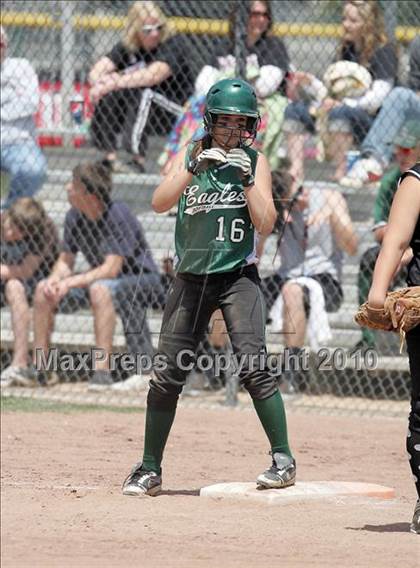 Thumbnail 1 in Elliot Christian vs. Valley Christian (CIF SJS D7 Final) photogallery.