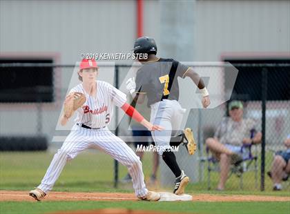 Thumbnail 1 in St. James @ Brusly (LHSAA 3A Bi-District Playoff) photogallery.