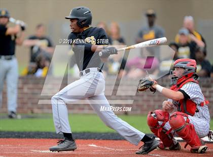 Thumbnail 2 in St. James @ Brusly (LHSAA 3A Bi-District Playoff) photogallery.