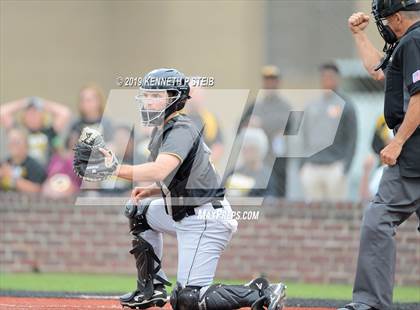 Thumbnail 2 in St. James @ Brusly (LHSAA 3A Bi-District Playoff) photogallery.