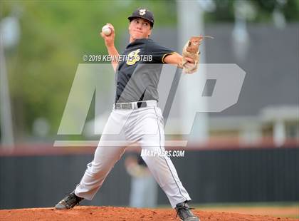Thumbnail 2 in St. James @ Brusly (LHSAA 3A Bi-District Playoff) photogallery.
