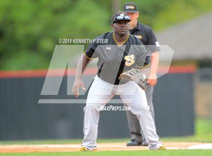 Thumbnail 3 in St. James @ Brusly (LHSAA 3A Bi-District Playoff) photogallery.