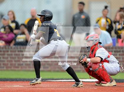 Thumbnail 1 in St. James @ Brusly (LHSAA 3A Bi-District Playoff) photogallery.