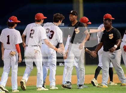 Thumbnail 3 in St. James @ Brusly (LHSAA 3A Bi-District Playoff) photogallery.