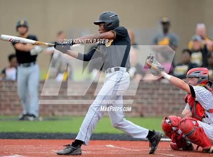 Thumbnail 1 in St. James @ Brusly (LHSAA 3A Bi-District Playoff) photogallery.