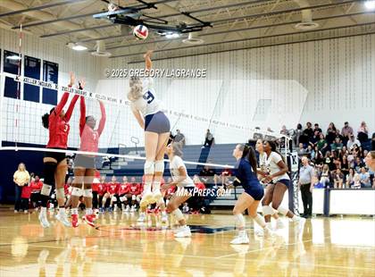 Thumbnail 2 in Trinity vs Keller photogallery.