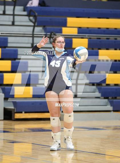Thumbnail 1 in Mott vs. Avondale (MHSAA District Semifinal) photogallery.