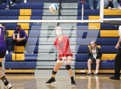 Thumbnail 3 in Mott vs. Avondale (MHSAA District Semifinal) photogallery.
