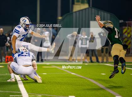 Thumbnail 2 in Lindale @ Little Cypress-Mauriceville (UIL 4A Division1 Bi-District Playoff) photogallery.