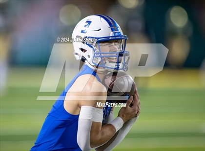 Thumbnail 1 in Lindale @ Little Cypress-Mauriceville (UIL 4A Division1 Bi-District Playoff) photogallery.