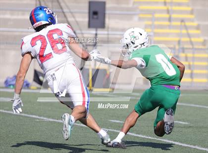 Thumbnail 3 in Los Alamitos @ Lincoln photogallery.
