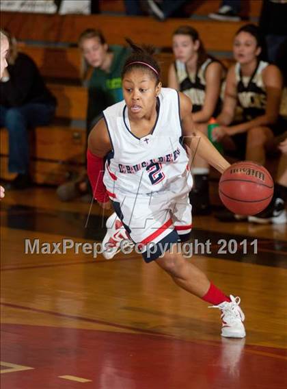 Thumbnail 3 in Enochs @ Modesto Christian photogallery.