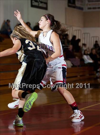 Thumbnail 3 in Enochs @ Modesto Christian photogallery.
