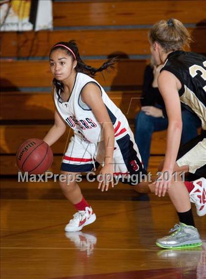 Thumbnail 3 in Enochs @ Modesto Christian photogallery.