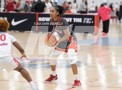 Thumbnail 2 in Mater Dei vs. Bartlett  (Nike Tournament of Champions) photogallery.