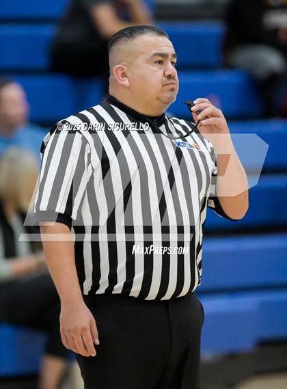 Thumbnail 3 in Mater Dei vs. Bartlett  (Nike Tournament of Champions) photogallery.