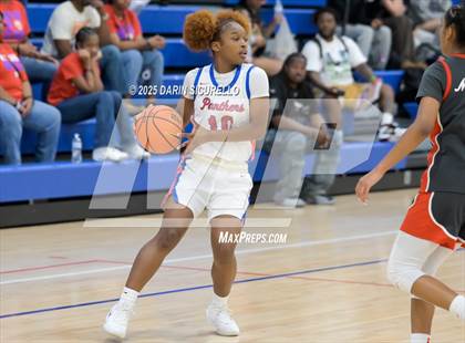 Thumbnail 1 in Mater Dei vs. Bartlett  (Nike Tournament of Champions) photogallery.