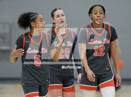Thumbnail 3 in Mater Dei vs. Bartlett  (Nike Tournament of Champions) photogallery.