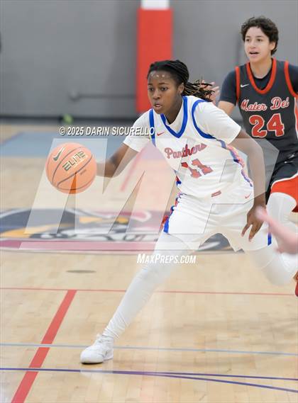 Thumbnail 1 in Mater Dei vs. Bartlett  (Nike Tournament of Champions) photogallery.