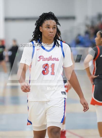 Thumbnail 1 in Mater Dei vs. Bartlett  (Nike Tournament of Champions) photogallery.