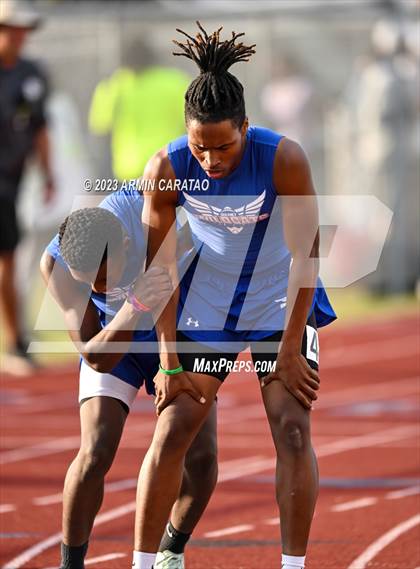 Thumbnail 2 in UIL 6A District 14 Region 2 Track and Field Meet photogallery.