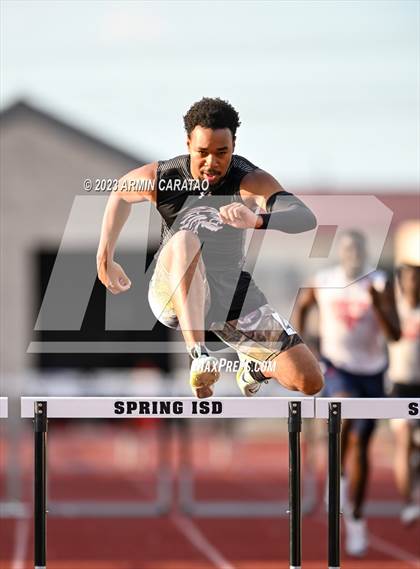 Thumbnail 3 in UIL 6A District 14 Region 2 Track and Field Meet photogallery.