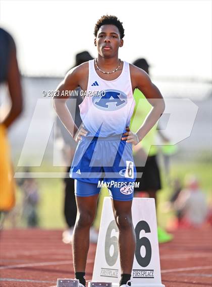 Thumbnail 3 in UIL 6A District 14 Region 2 Track and Field Meet photogallery.