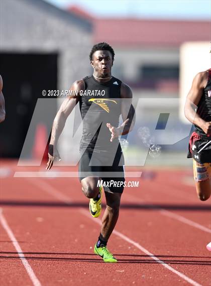 Thumbnail 2 in UIL 6A District 14 Region 2 Track and Field Meet photogallery.