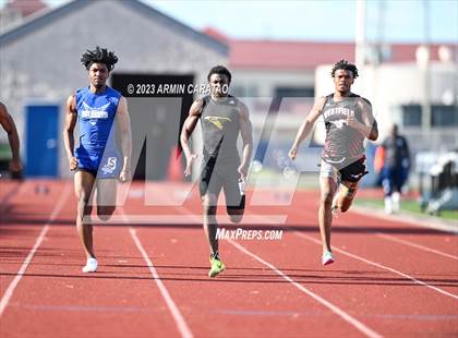 Thumbnail 3 in UIL 6A District 14 Region 2 Track and Field Meet photogallery.