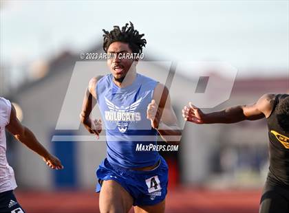 Thumbnail 2 in UIL 6A District 14 Region 2 Track and Field Meet photogallery.