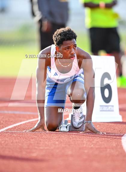 Thumbnail 1 in UIL 6A District 14 Region 2 Track and Field Meet photogallery.