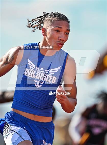 Thumbnail 2 in UIL 6A District 14 Region 2 Track and Field Meet photogallery.