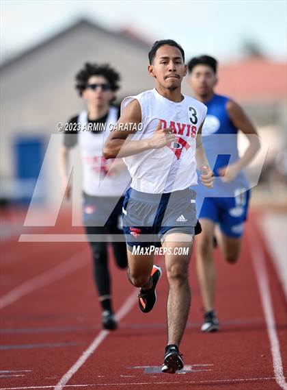 Thumbnail 3 in UIL 6A District 14 Region 2 Track and Field Meet photogallery.