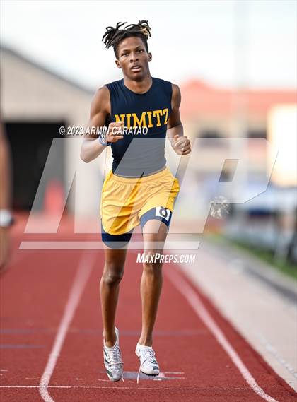 Thumbnail 2 in UIL 6A District 14 Region 2 Track and Field Meet photogallery.