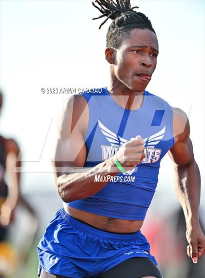 Thumbnail 1 in UIL 6A District 14 Region 2 Track and Field Meet photogallery.
