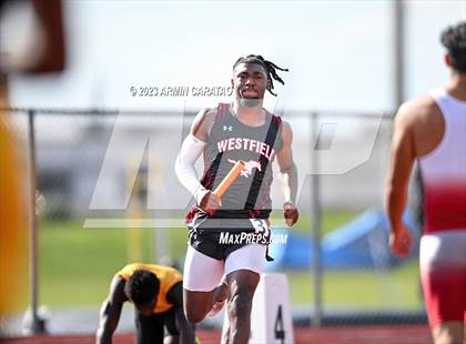 Thumbnail 1 in UIL 6A District 14 Region 2 Track and Field Meet photogallery.