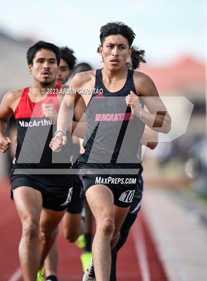 Thumbnail 2 in UIL 6A District 14 Region 2 Track and Field Meet photogallery.