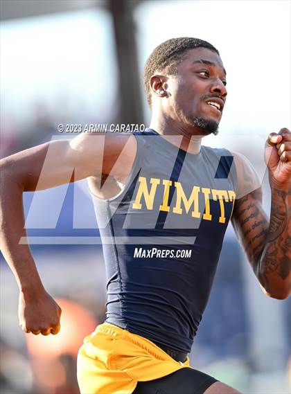 Thumbnail 3 in UIL 6A District 14 Region 2 Track and Field Meet photogallery.