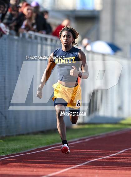 Thumbnail 3 in UIL 6A District 14 Region 2 Track and Field Meet photogallery.