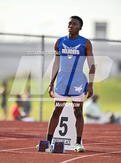Thumbnail 3 in UIL 6A District 14 Region 2 Track and Field Meet photogallery.