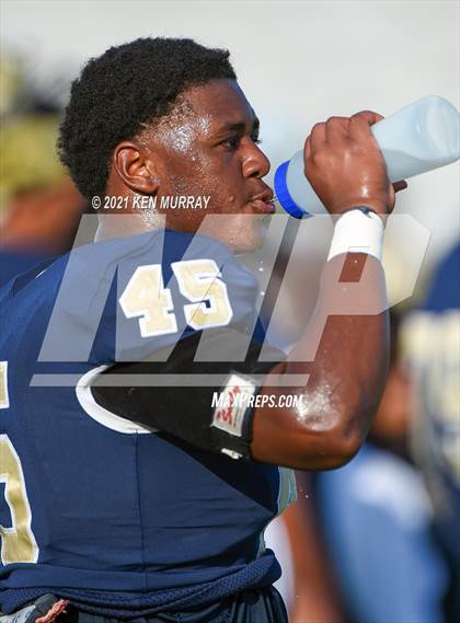 Thumbnail 3 in North Shore vs Klein Collins photogallery.