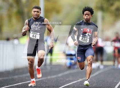 Thumbnail 1 in Lewis James Invitational (100 Meter) photogallery.