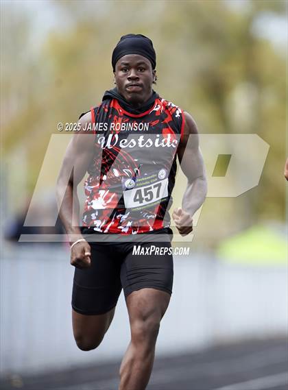 Thumbnail 3 in Lewis James Invitational (100 Meter) photogallery.