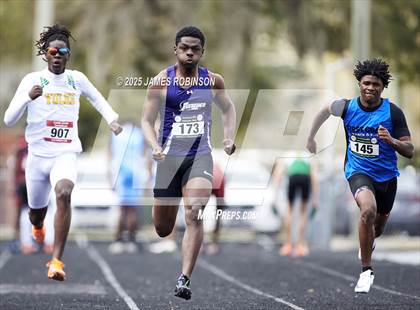 Thumbnail 1 in Lewis James Invitational (100 Meter) photogallery.